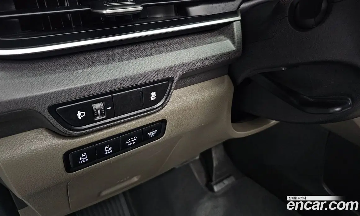 Kia Carnival 2024 1.6 автомат (гидро), фото 29