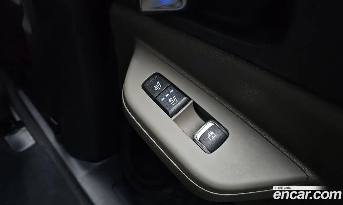 Kia Carnival 2024 1.6 автомат (гидро), фото 35