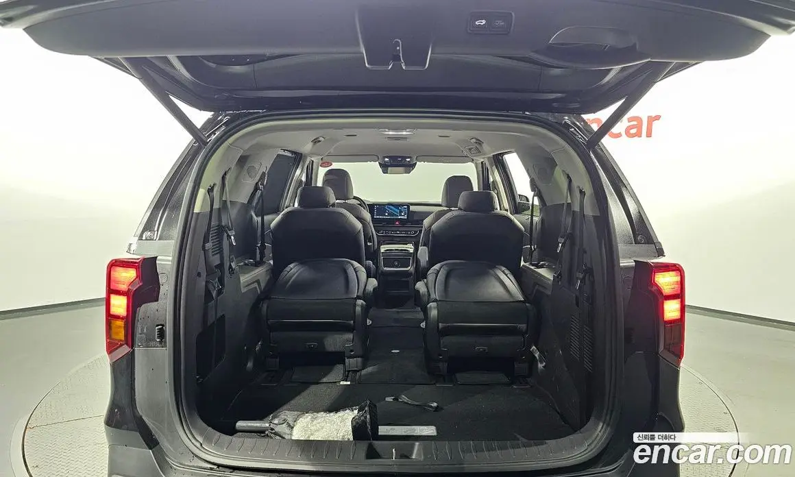 Kia Carnival 2026 1.6 автомат (гидро), фото 20