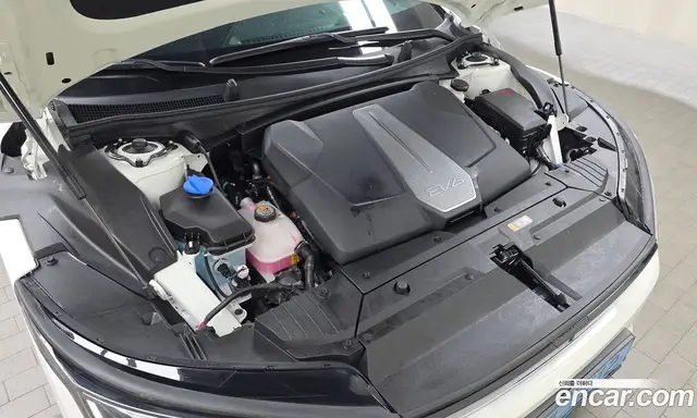 Kia EV6 2025 0.1 автомат (гидро), миниатюра 6