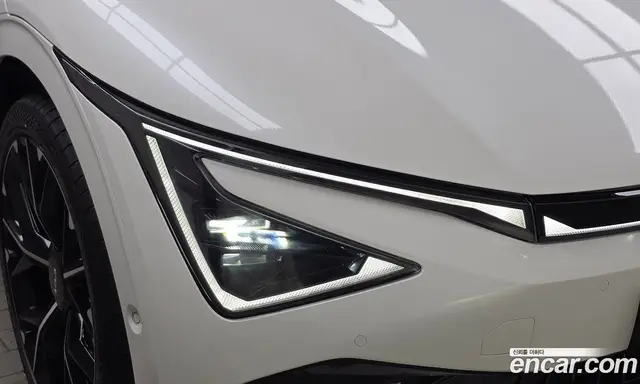 Kia EV6 2025 0.1 автомат (гидро), миниатюра 8