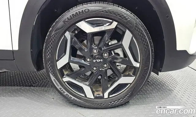 Kia Seltos 2023 2.0 автомат (гидро), миниатюра 5