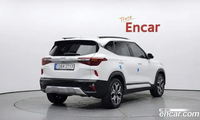 Kia Seltos 2023 1.6 автомат (гидро), миниатюра 2