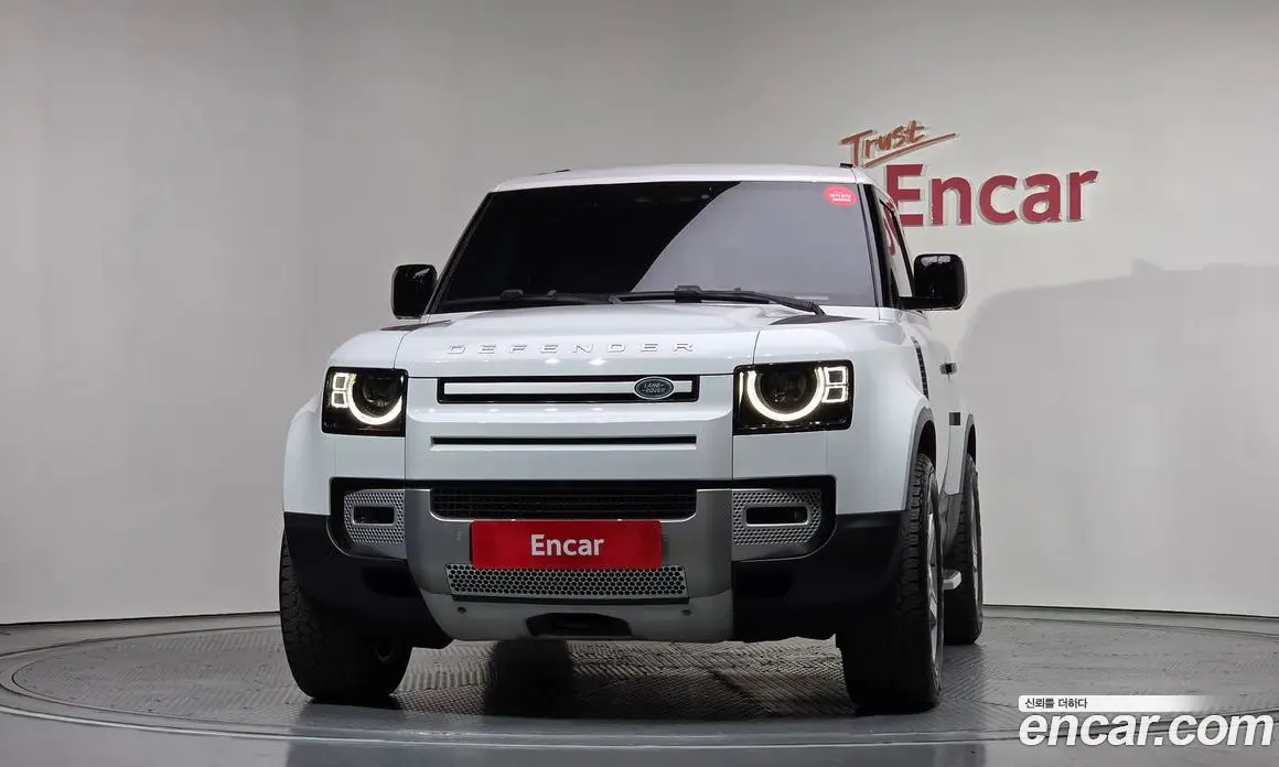 Land Rover Defender 2021 3.0 автомат (гидро), фото 3