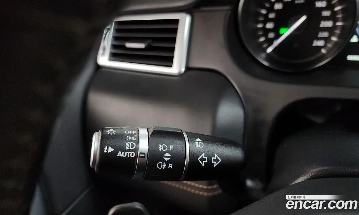 Land Rover Discovery Sport 2018 2.0 автомат (гидро), фото 26
