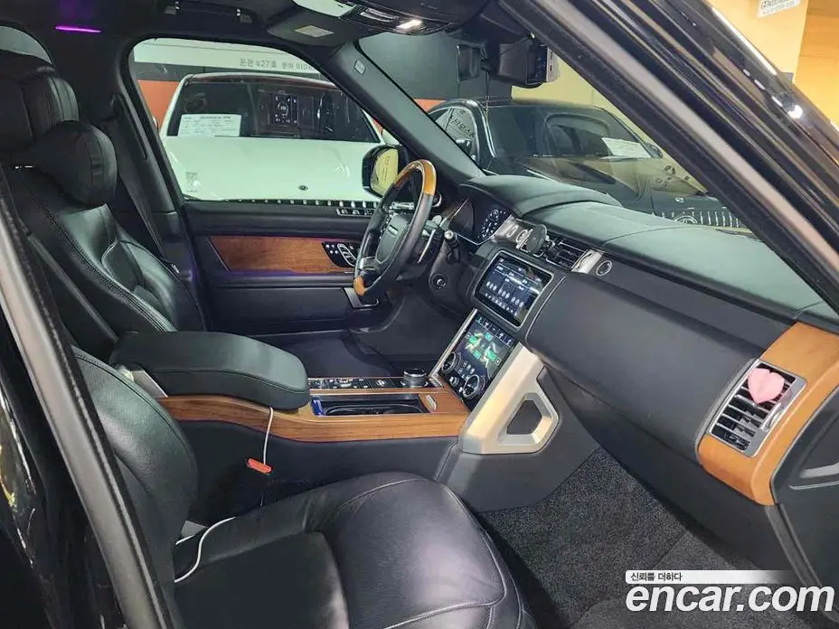 Land Rover Range Rover 2018 5.0 автомат (гидро), фото 15
