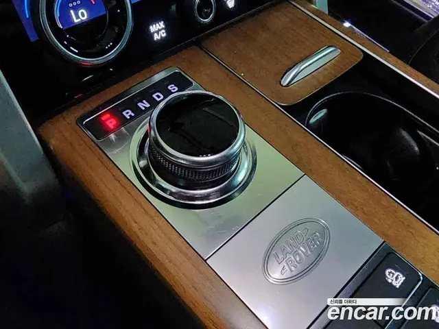 Land Rover Range Rover 2018 5.0 автомат (гидро), миниатюра 6