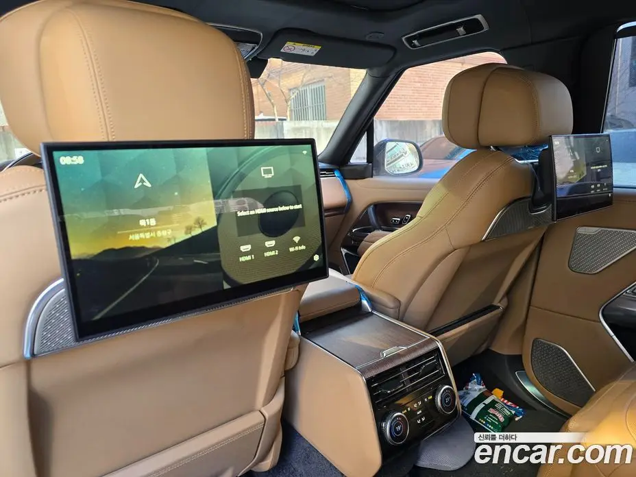 Land Rover Range Rover 2023 4.4 автомат (гидро), фото 18