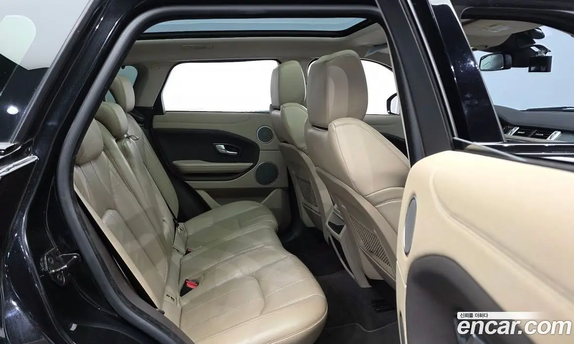 Land Rover Range Rover Evoque 2015 2.0 автомат (гидро), фото 12