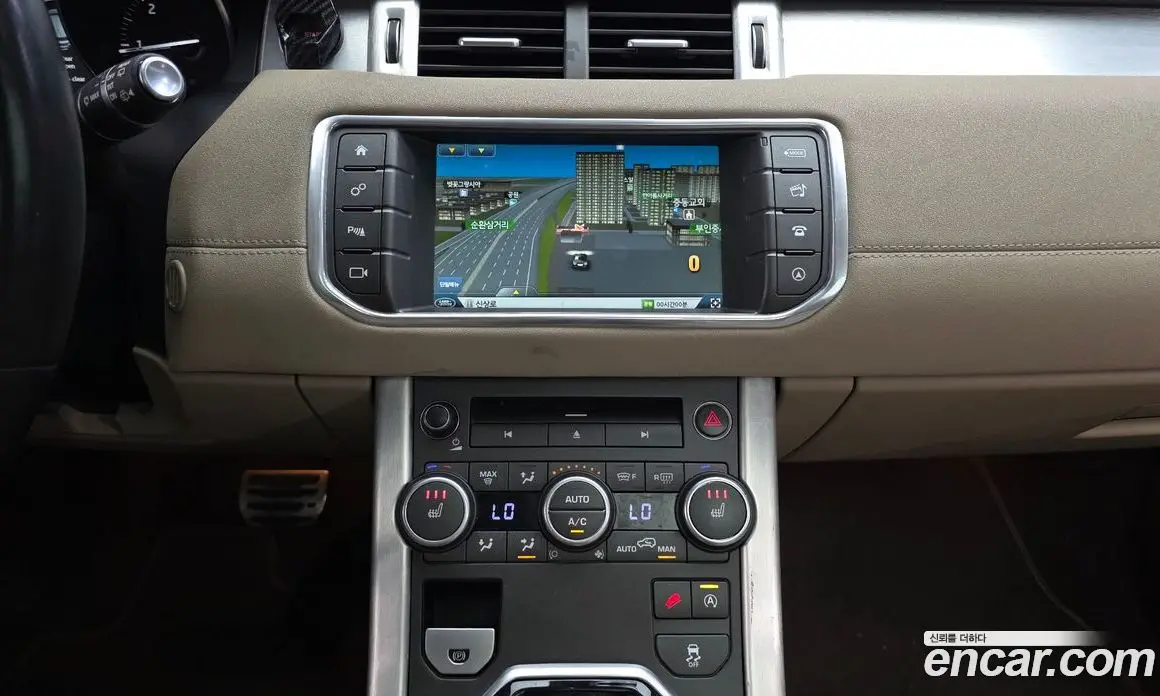 Land Rover Range Rover Evoque 2015 2.0 автомат (гидро), фото 14