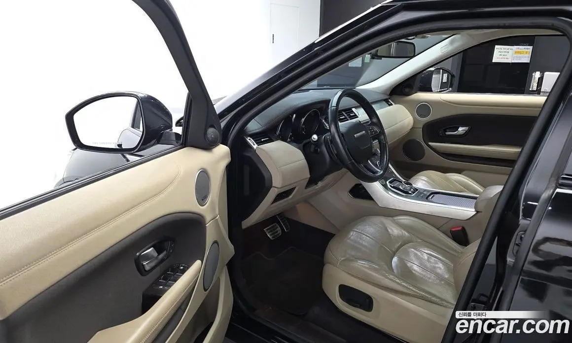 Land Rover Range Rover Evoque 2015 2.0 автомат (гидро), фото 10