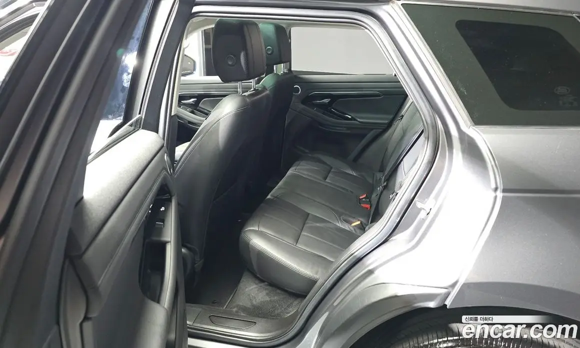 Land Rover Range Rover Evoque 2020 2.0 автомат (гидро), фото 18