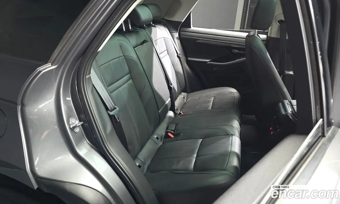 Land Rover Range Rover Evoque 2020 2.0 автомат (гидро), фото 19