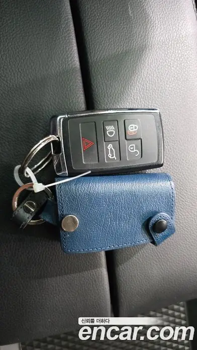 Land Rover Range Rover Evoque 2020 2.0 автомат (гидро), фото 26