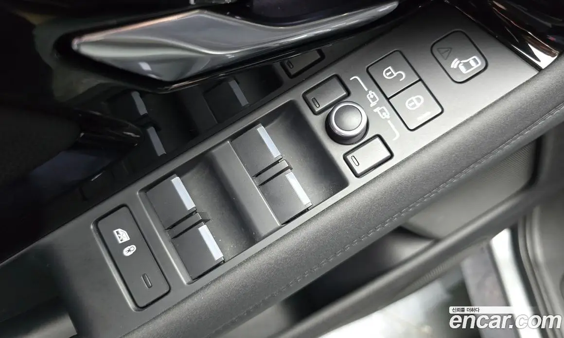 Land Rover Range Rover Evoque 2020 2.0 автомат (гидро), фото 30