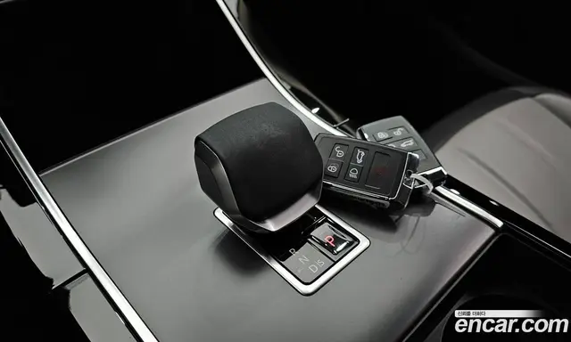 Land Rover Range Rover Evoque 2025 2.0 автомат (гидро), миниатюра 12