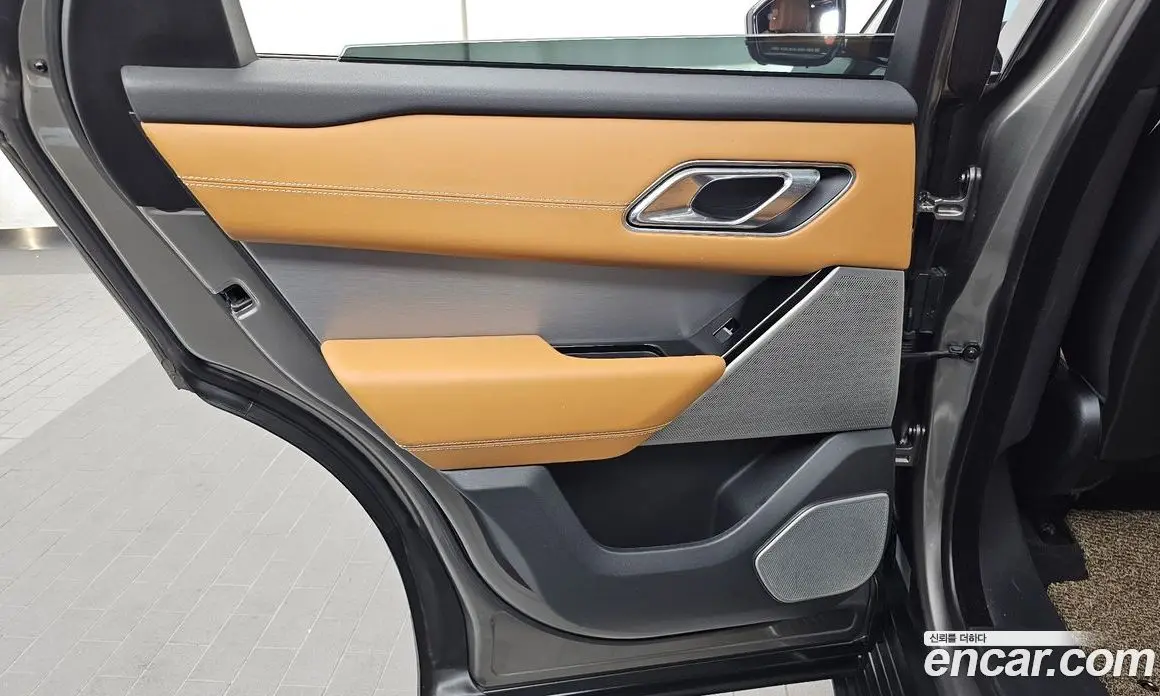 Land Rover Range Rover Velar 2018 3.0 автомат (гидро), фото 15