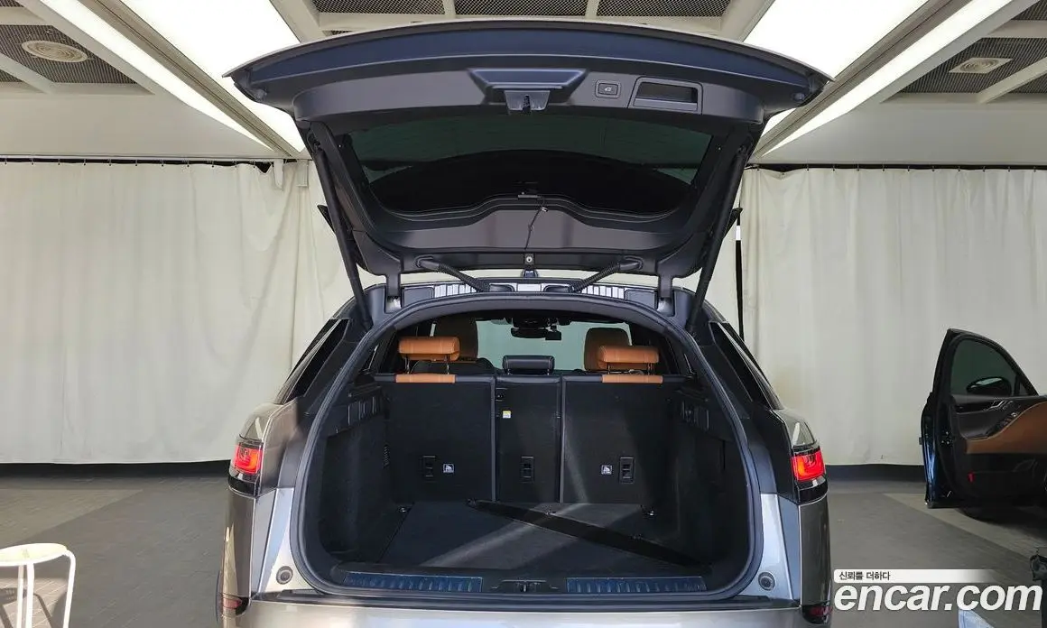 Land Rover Range Rover Velar 2018 3.0 автомат (гидро), фото 26
