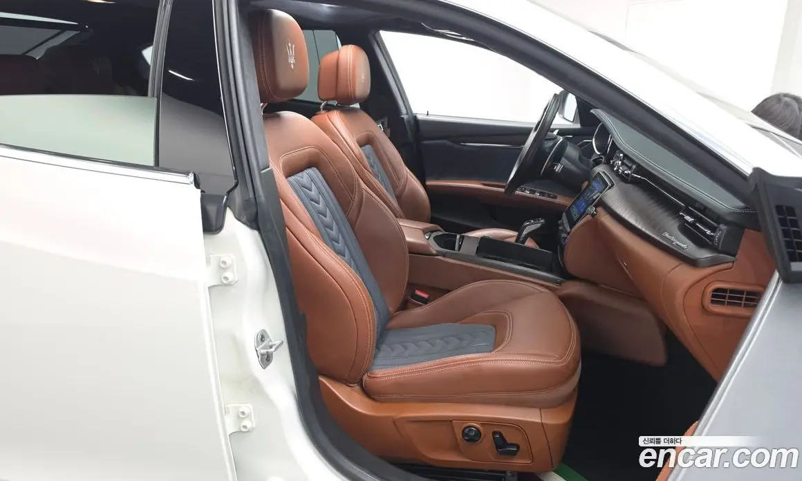 Maserati Quattroporte 2019 3.0 автомат (гидро), фото 16 Maserati Quattroporte 2019 3.0 автомат (гидро), фото 16