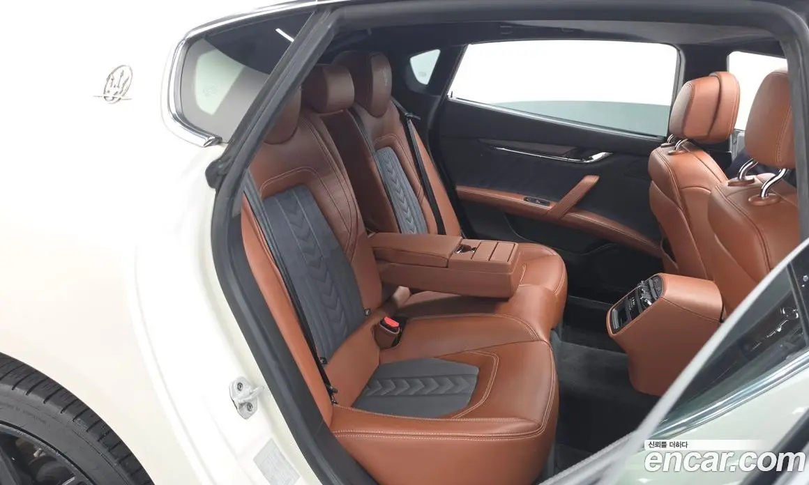 Maserati Quattroporte 2019 3.0 автомат (гидро), фото 18 Maserati Quattroporte 2019 3.0 автомат (гидро), фото 18
