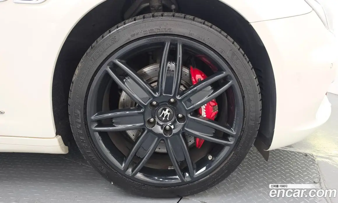 Maserati Quattroporte 2019 3.0 автомат (гидро), фото 7 Maserati Quattroporte 2019 3.0 автомат (гидро), фото 7