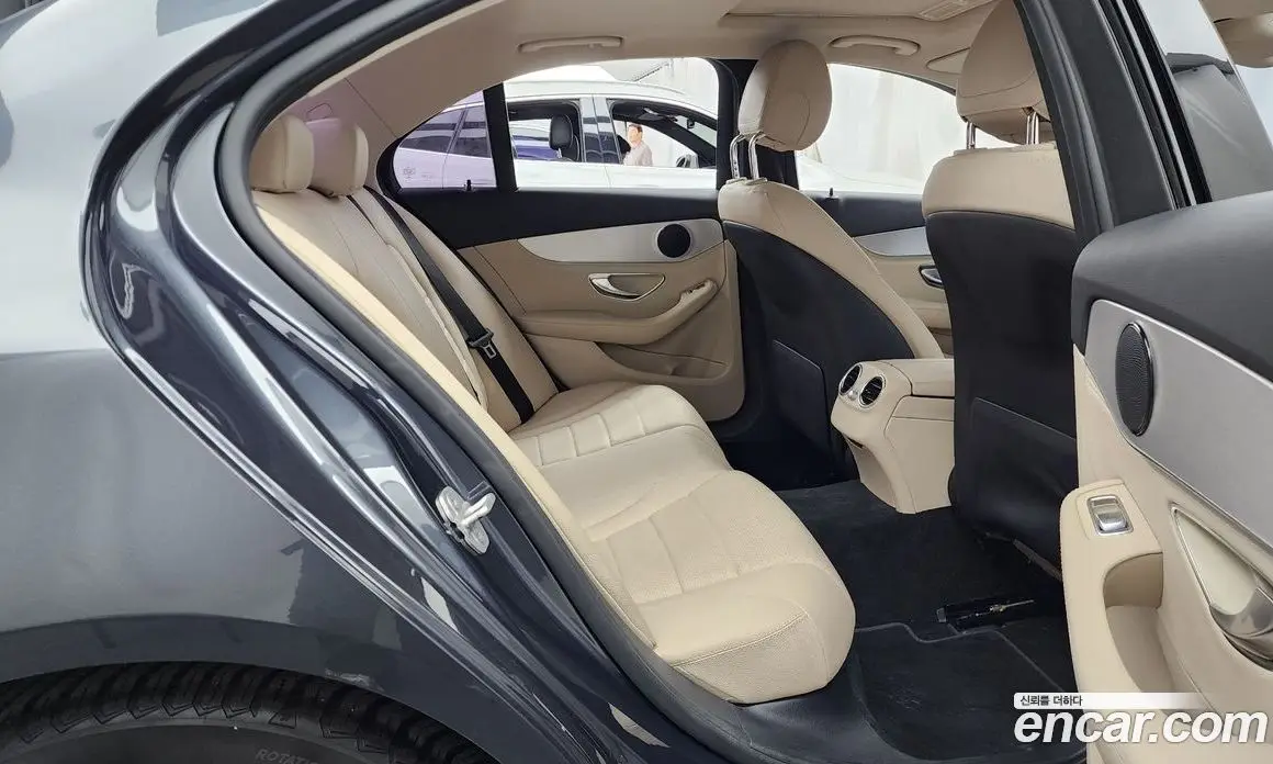 Mercedes-Benz C-Class 2015 2.0 автомат (гидро), фото 12