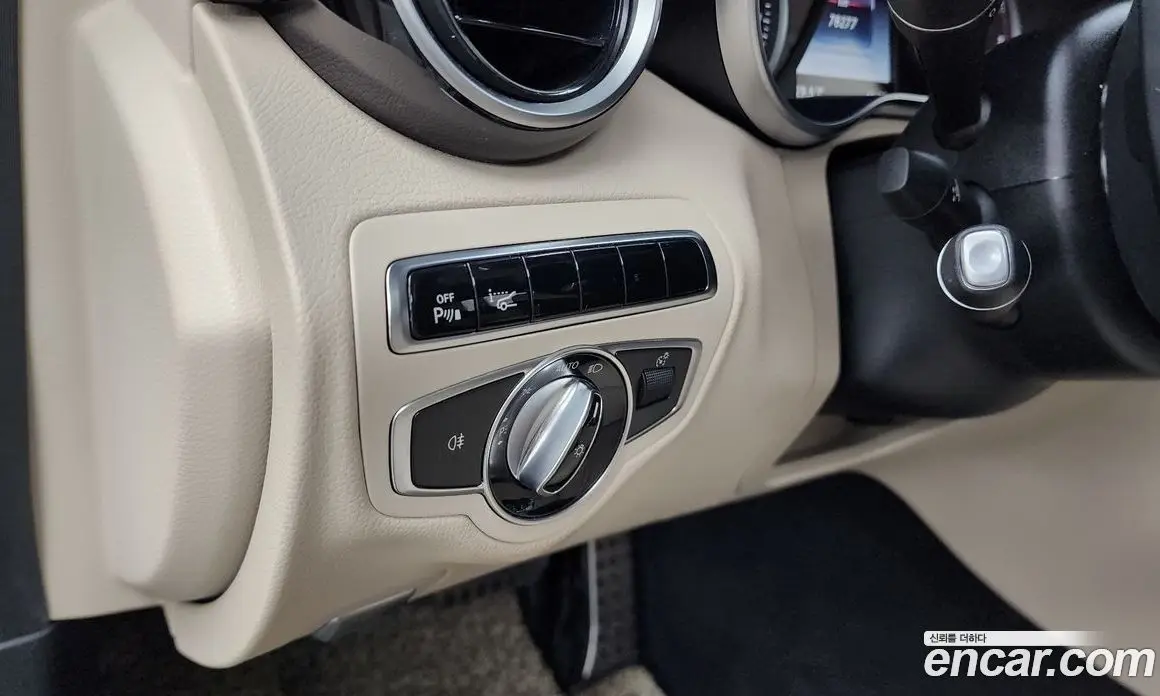 Mercedes-Benz C-Class 2015 2.0 автомат (гидро), фото 16