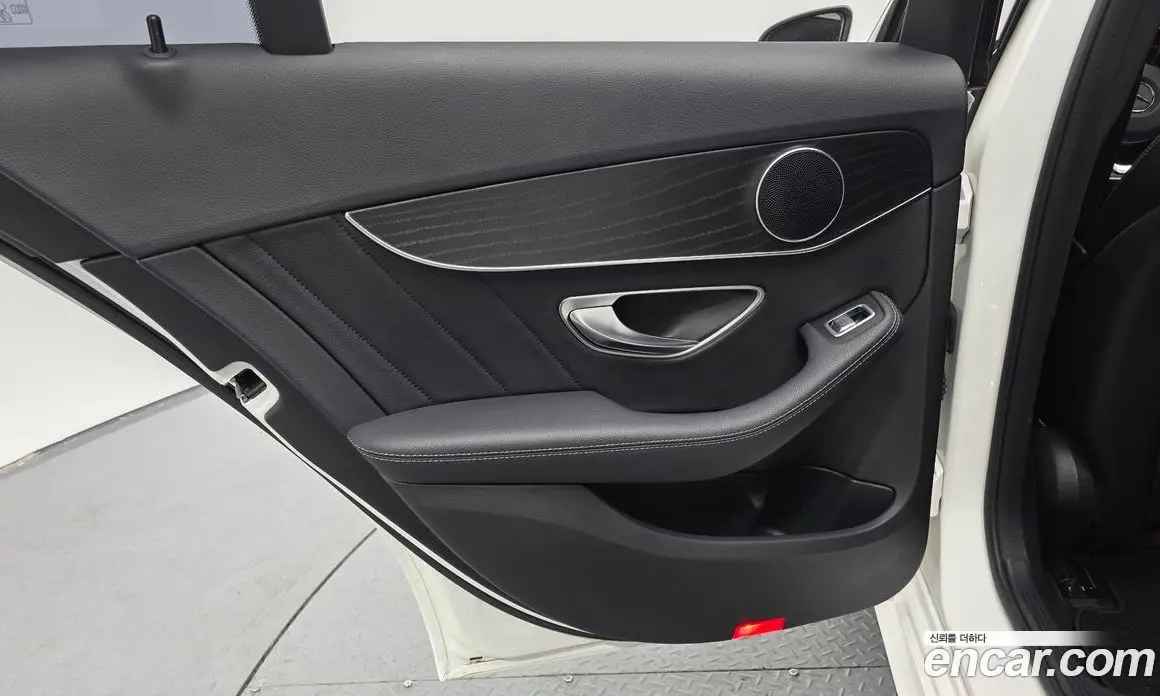 Mercedes-Benz C-Class 2016 2.0 автомат (гидро), фото 14
