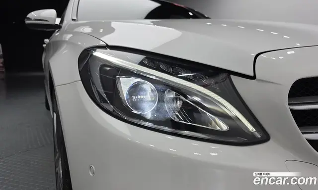 Mercedes-Benz C-Class 2016 2.0 автомат (гидро), миниатюра 7