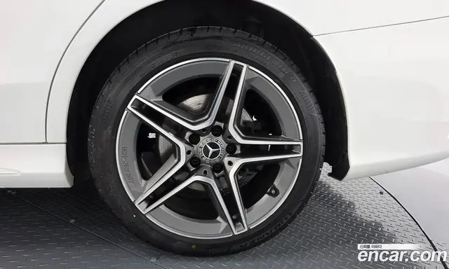Mercedes-Benz C-Class 2019 1.9 автомат (гидро), миниатюра 6