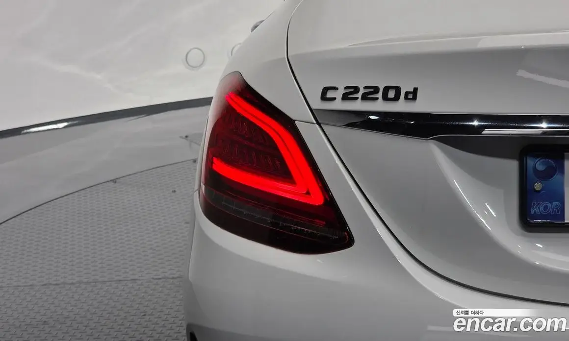 Mercedes-Benz C-Class 2019 1.9 автомат (гидро), фото 8