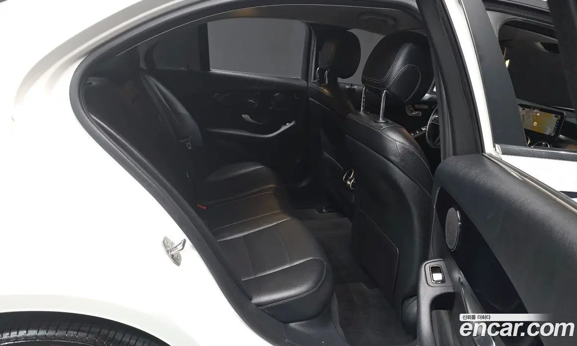 Mercedes-Benz C-Class 2019 2.0 автомат (гидро), фото 17