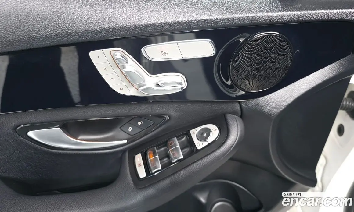 Mercedes-Benz C-Class 2019 2.0 автомат (гидро), фото 26