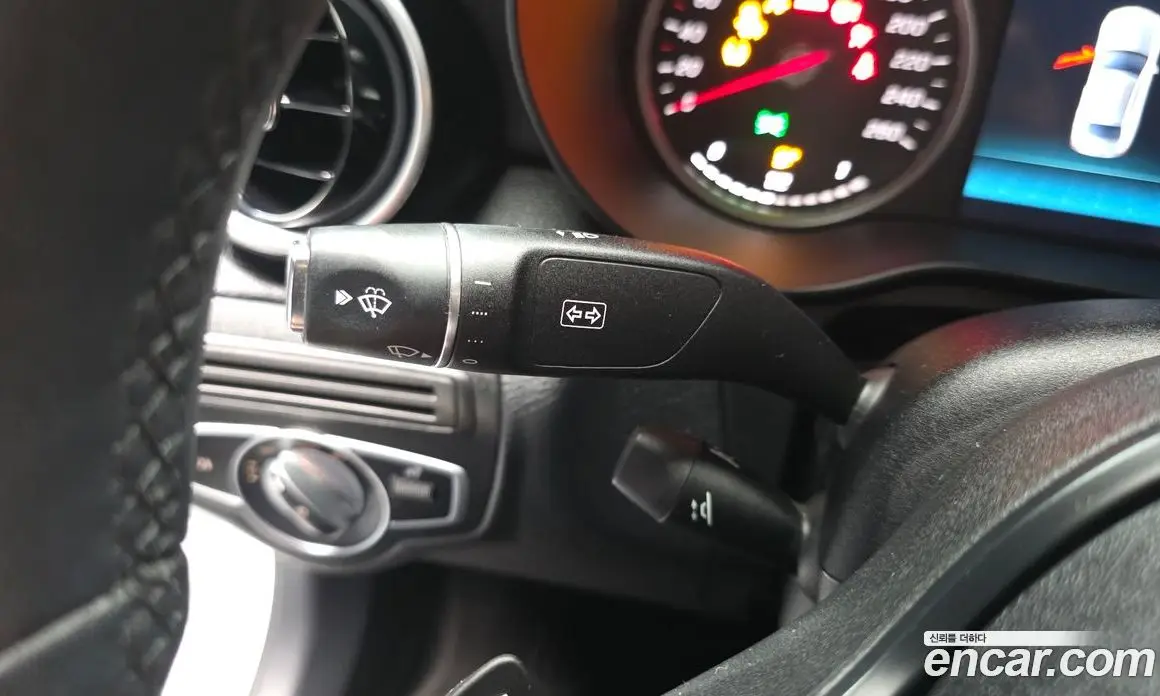 Mercedes-Benz C-Class 2019 2.0 автомат (гидро), фото 29