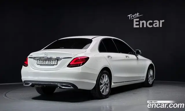 Mercedes-Benz C-Class 2020 2.0 автомат (гидро), миниатюра 2