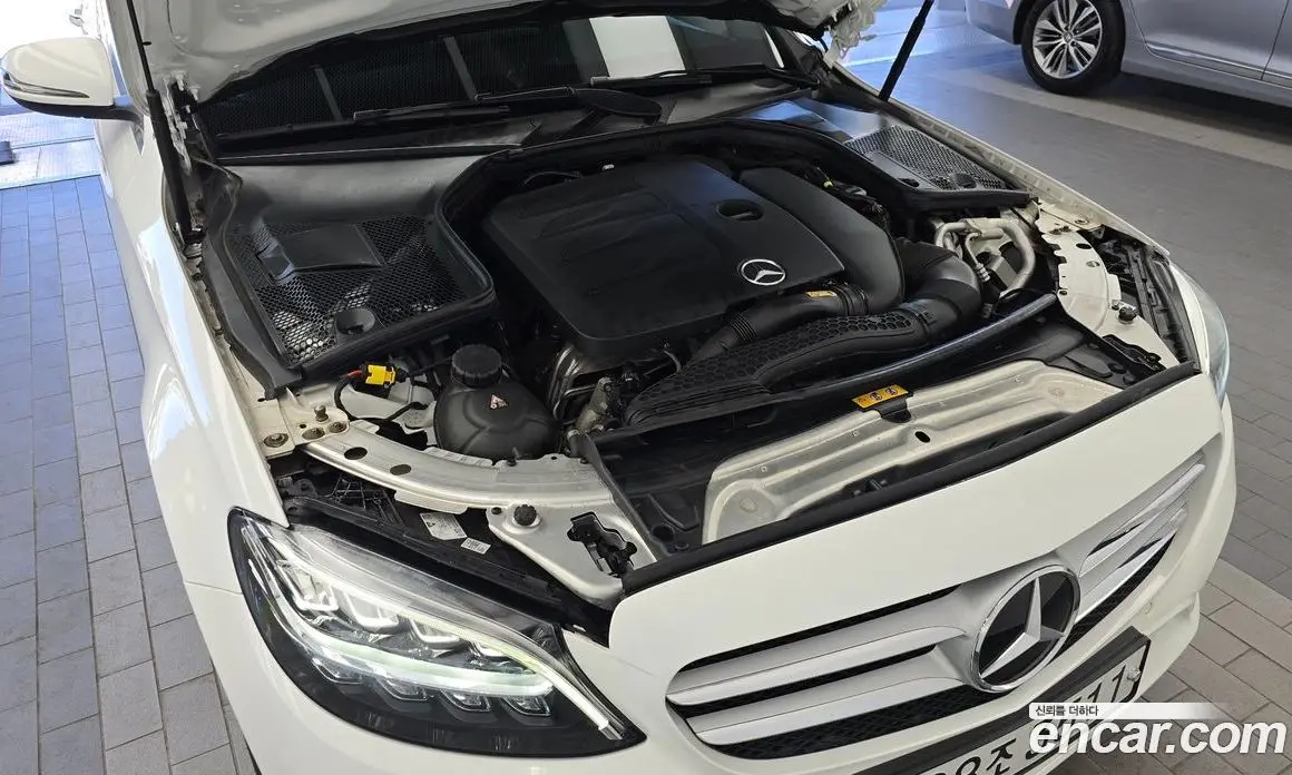 Mercedes-Benz C-Class 2020 2.0 автомат (гидро), фото 6