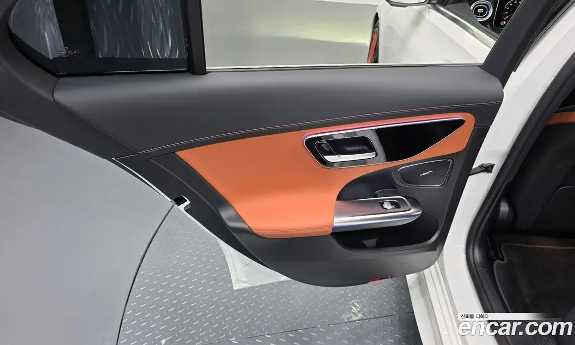 Mercedes-Benz C-Class 2023 2.0 автомат (гидро), фото 15