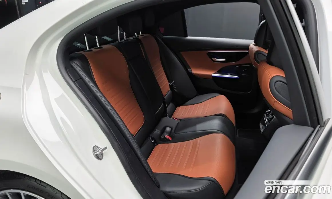 Mercedes-Benz C-Class 2023 2.0 автомат (гидро), фото 17