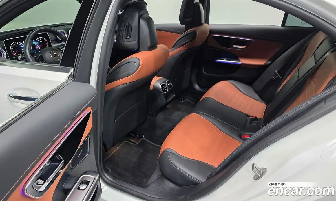Mercedes-Benz C-Class 2023 2.0 автомат (гидро), фото 18