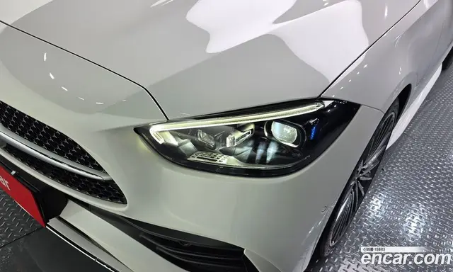 Mercedes-Benz C-Class 2023 2.0 автомат (гидро), миниатюра 8
