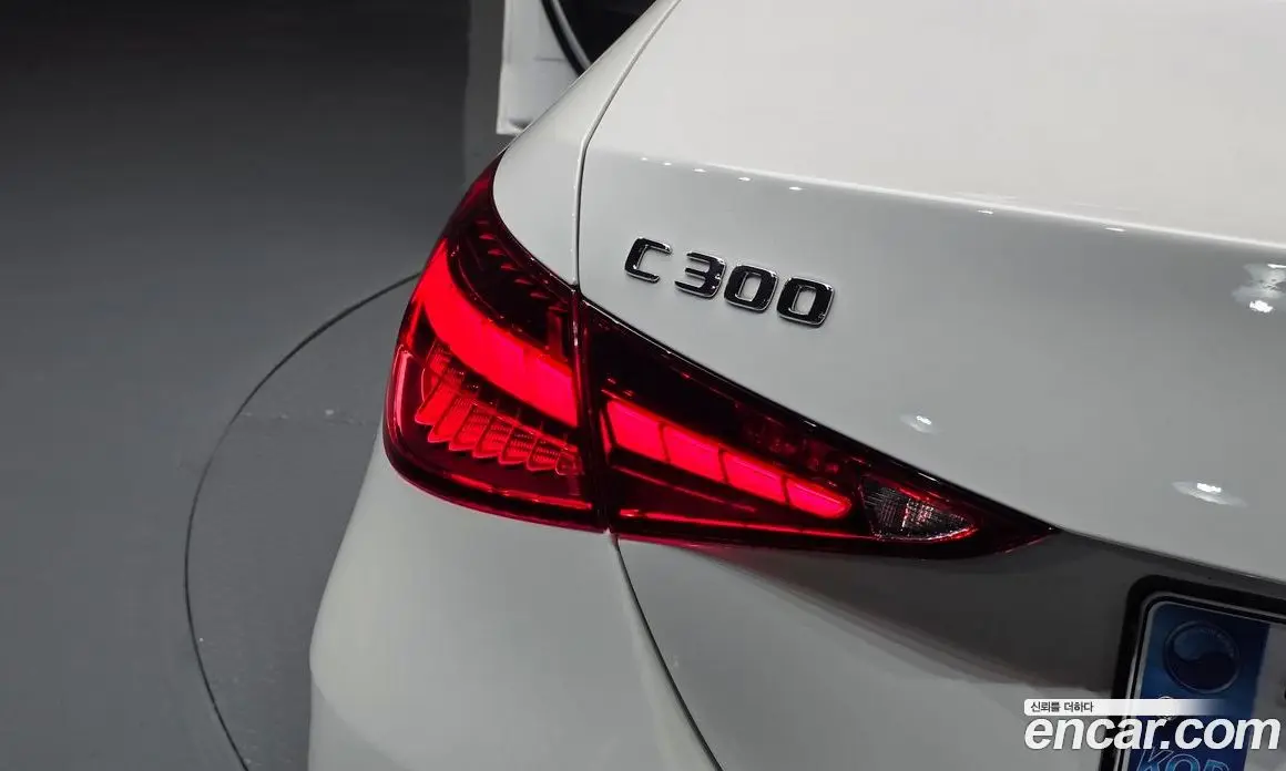 Mercedes-Benz C-Class 2023 2.0 автомат (гидро), фото 9