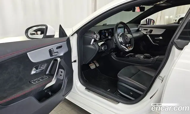 Mercedes-Benz CLA-Class 2022 2.0 автомат (гидро), миниатюра 10