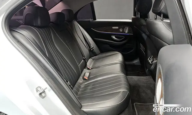 Mercedes-Benz E-Class 2018 2.0 автомат (гидро), миниатюра 12
