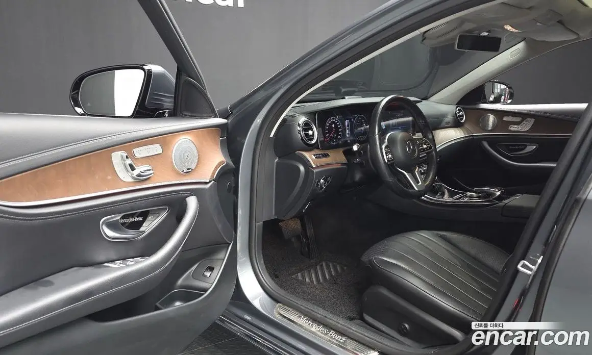 Mercedes-Benz E-Class 2018 2.0 автомат (гидро), фото 12