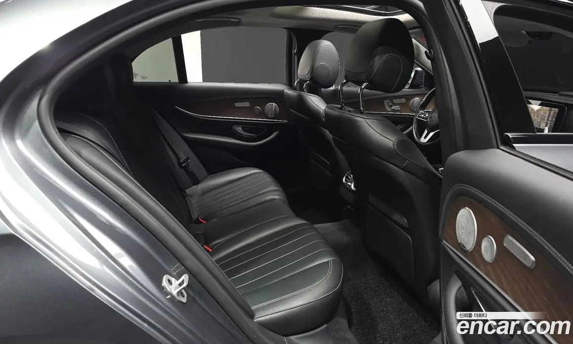 Mercedes-Benz E-Class 2018 2.0 автомат (гидро), фото 16