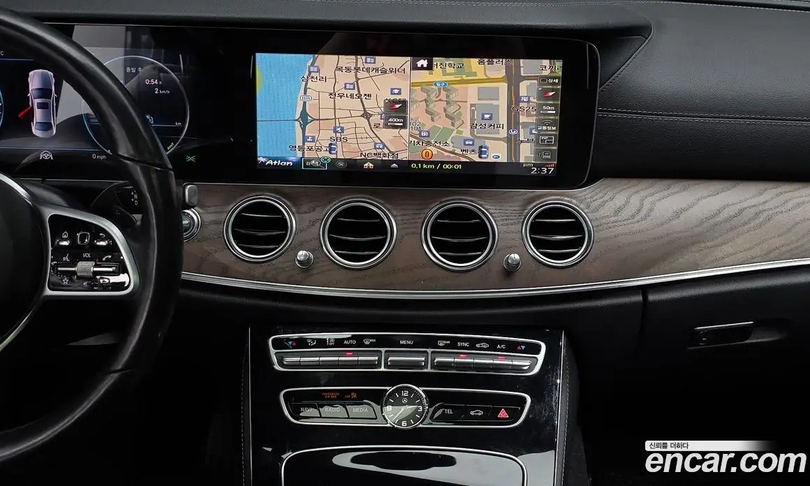 Mercedes-Benz E-Class 2018 2.0 автомат (гидро), фото 19