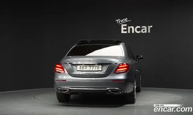 Mercedes-Benz E-Class 2018 2.0 автомат (гидро), миниатюра 3