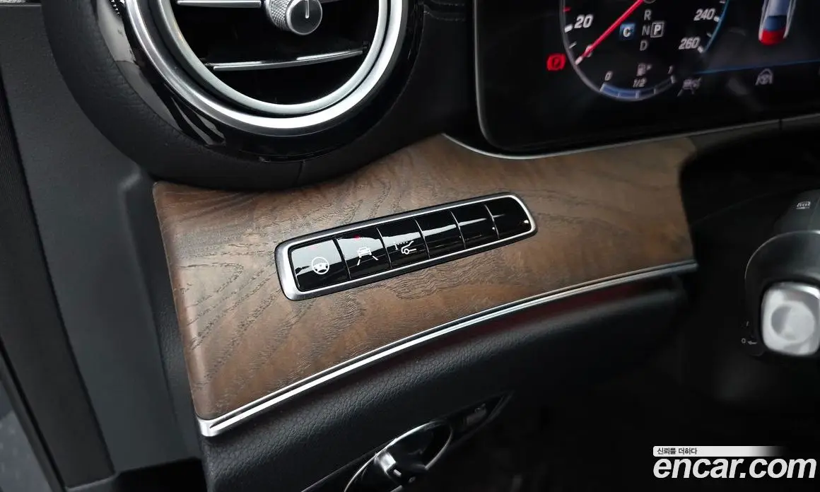 Mercedes-Benz E-Class 2018 2.0 автомат (гидро), фото 23