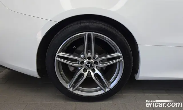 Mercedes-Benz E-Class 2018 1.9 автомат (гидро), миниатюра 5