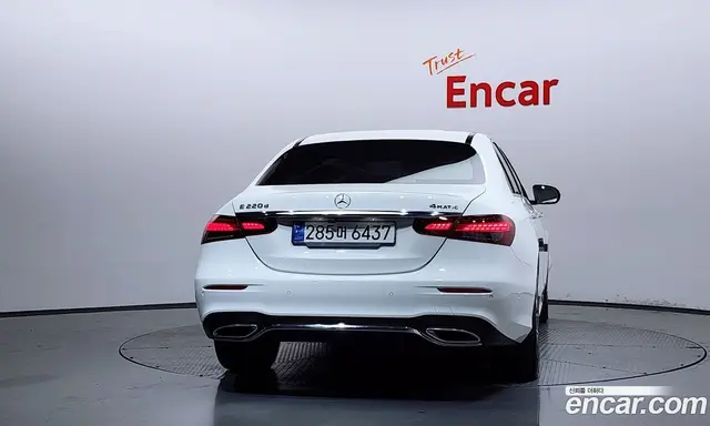 Mercedes-Benz E-Class 2020 1.9 автомат (гидро), миниатюра 4